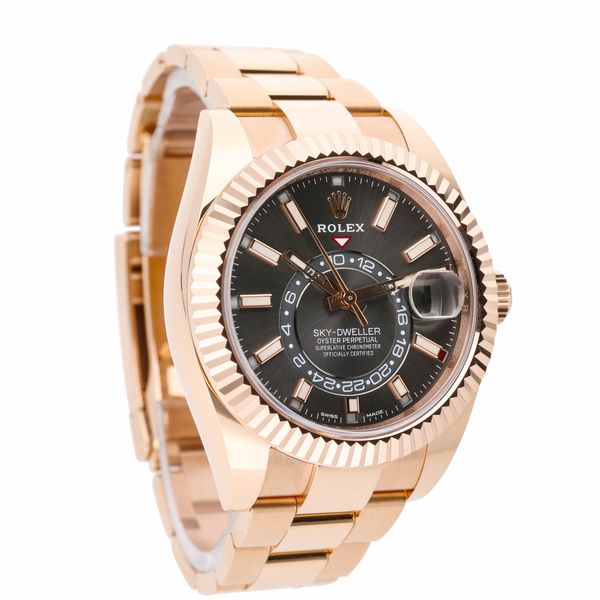 Rolex Sky-Dweller 326935